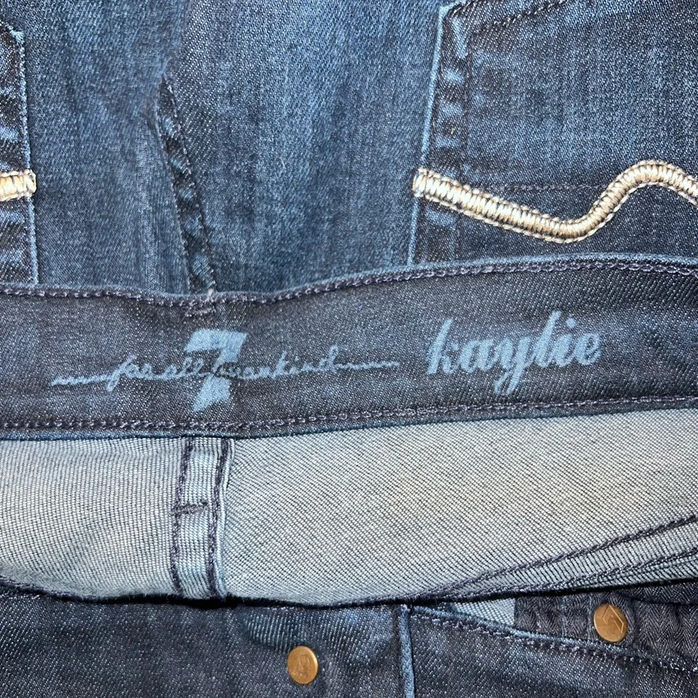 7 for All Mankind Kaytie Flare Jeans size 29 - Picture 7 of 12